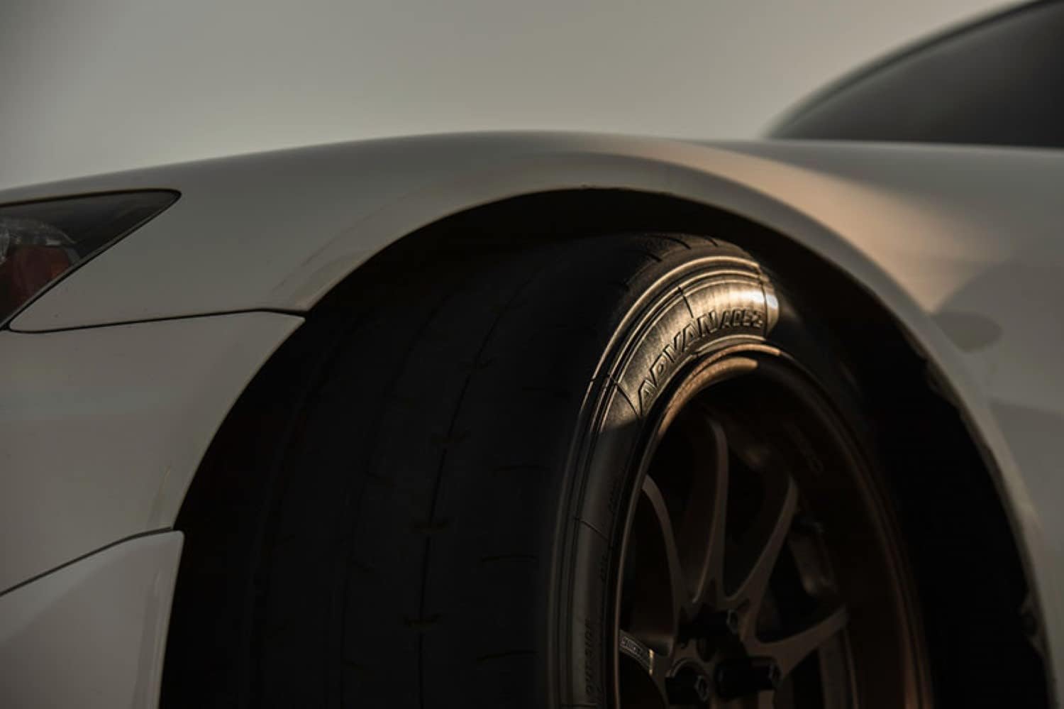 LT285/65R16 126S All-Season Tire H868981