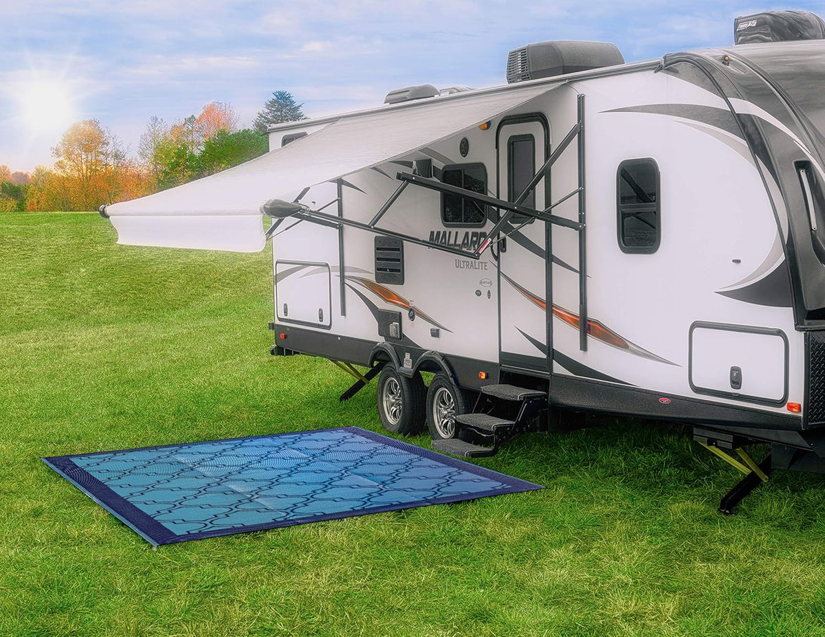 Large Reversible Outdoor Patio Mat (9' x 12', Lattice Blue Design) K4653