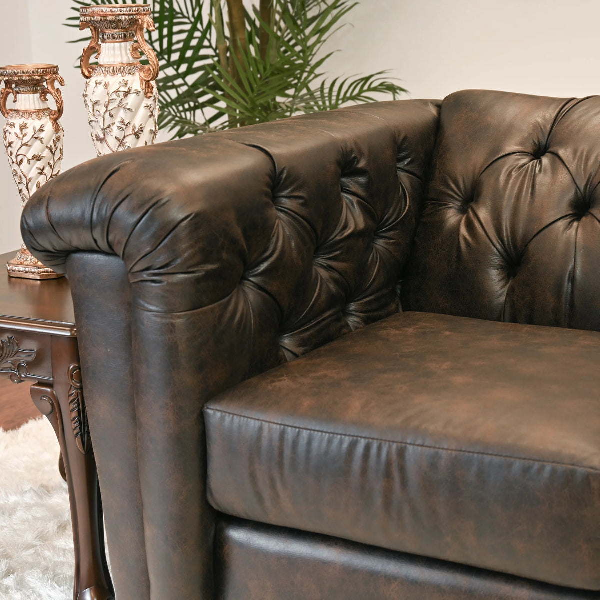 Faux Leather Chesterfield Sofa M2795
