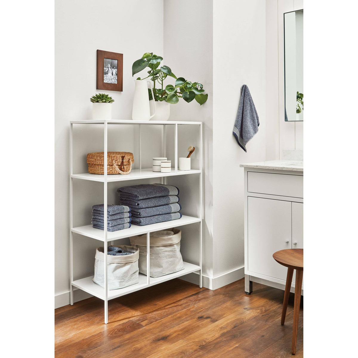 Taupe Bookcase L208