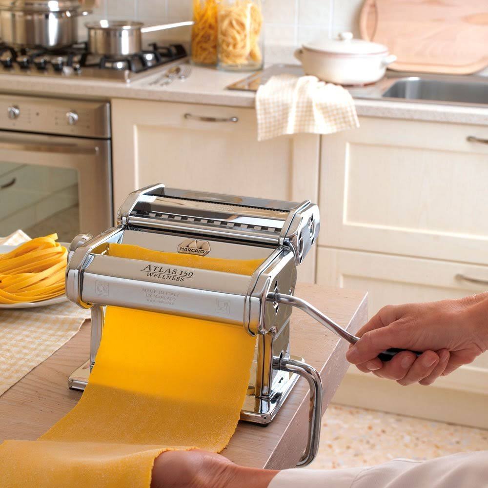 Atlas Pasta Machine with Pasta Cutter C270600