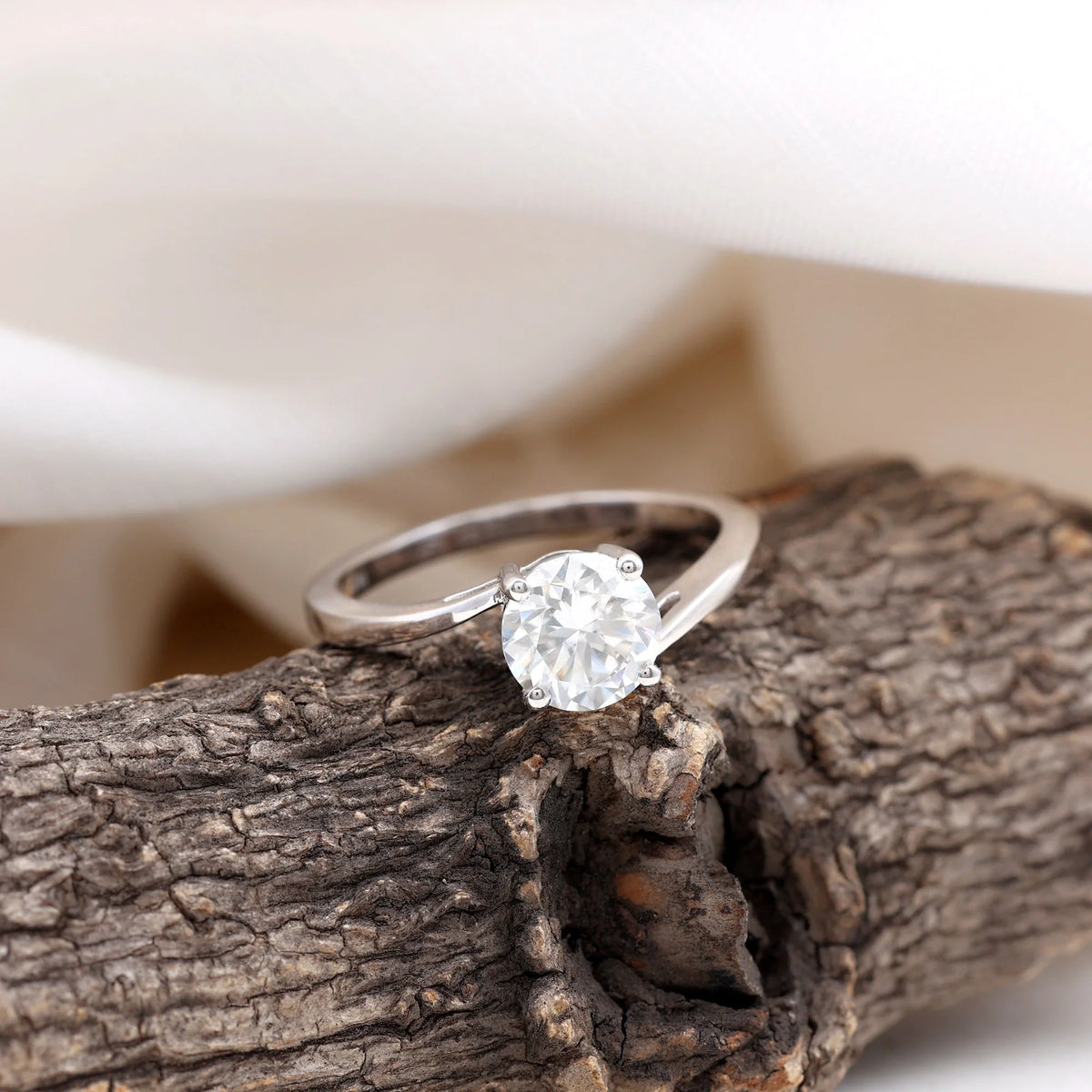 Round Moissanite Solitaire Engagement Ring, 7 mm, 925 Sterling Silver Y8301