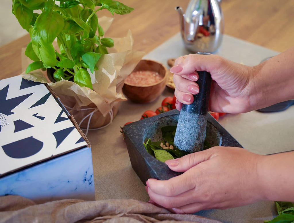 Large Granite Mortar and Pestle Set, Pack of 2 Y104783