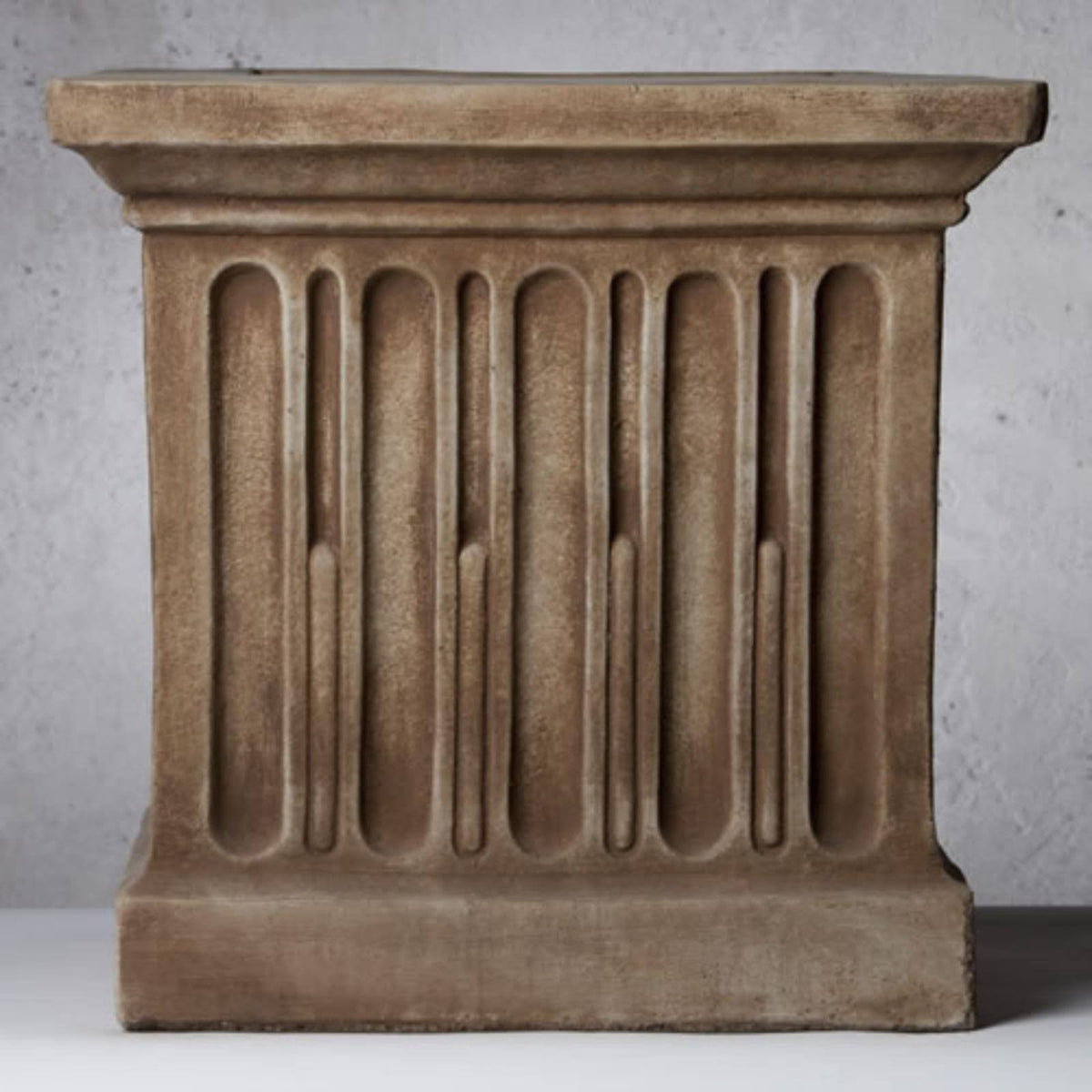 Brownstone Birdbath T965