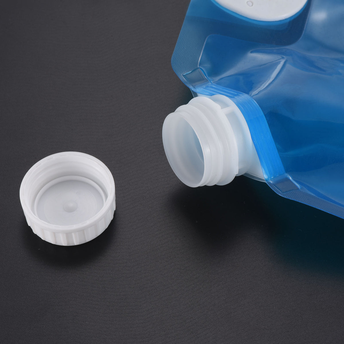 10L Collapsible Water Container Bag with Spigot, 3 Pack Blue O696844