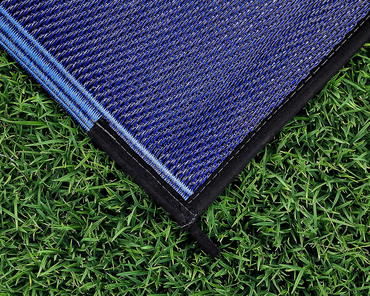 Large Reversible Outdoor Patio Mat (9' x 12', Lattice Blue Design) K4653