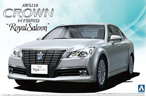 1/24 Scale Toyota Crown Hybrid Royal Saloon G 2012 Kit E64841